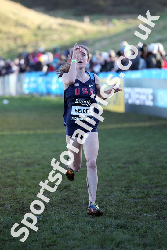 Junior Women, Molly Seidel finishing third, BUPA Great Edinburgh Cross Country.